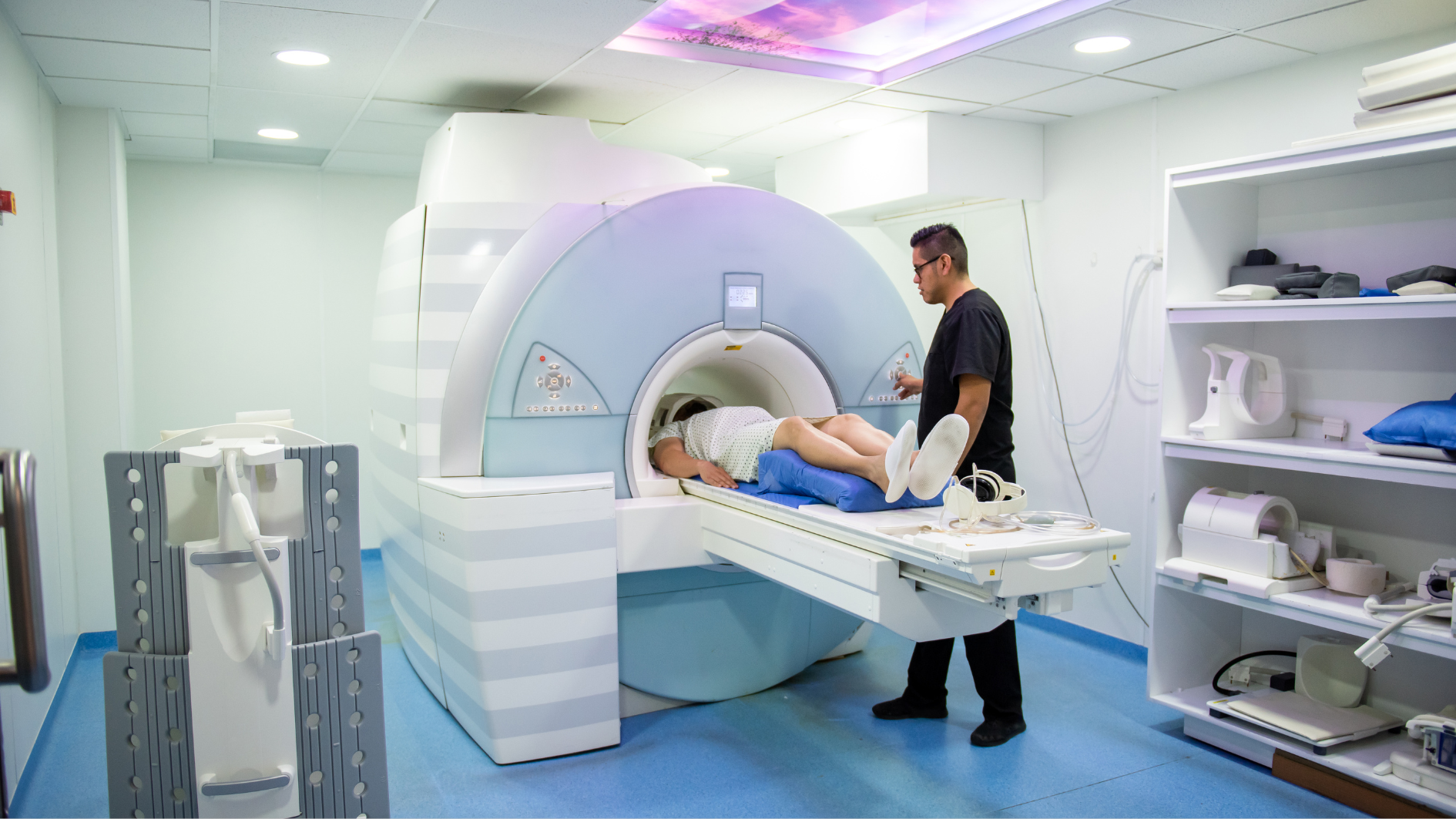 Xạ hình xương là một phương pháp chẩn đoán hình ảnh thuộc lĩnh vực y học hạt nhân