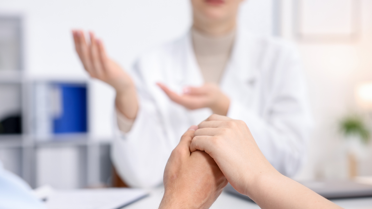 Xét nghiệm nhiễm sắc thể cho hai vợ chồng giúp phát hiện sớm nguy cơ di truyền