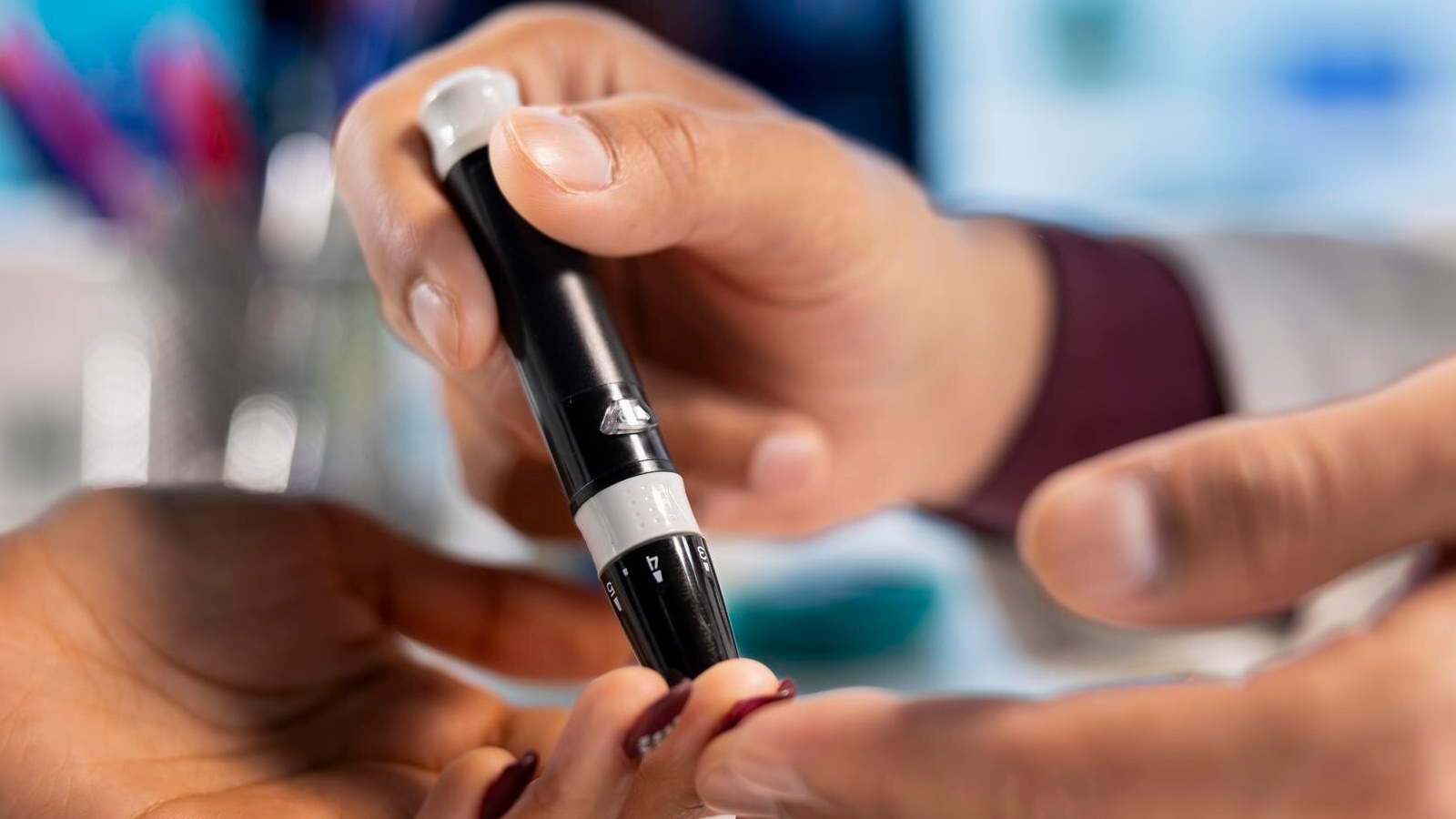 Các dịch vụ đi kèm cũng ảnh hưởng đến chi phí xét nghiệm tiểu đường