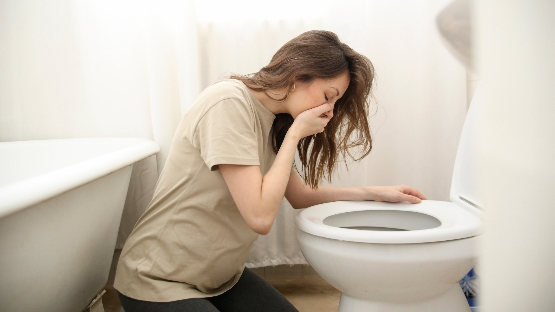 Trong trường hợp mẹ bầu đang bị nghén nhiều hoặc có tiền sử buồn nôn, nôn ói sau khi ăn ngọt, nên chủ động thông báo với nhân viên y tế