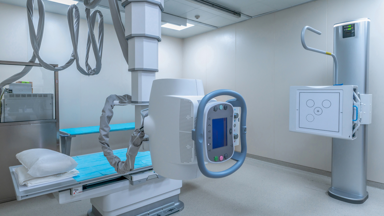 Chụp X-quang sử dụng khi cần đánh giá tình trạng hạch, gan, lách hoặc các cơ quan khác