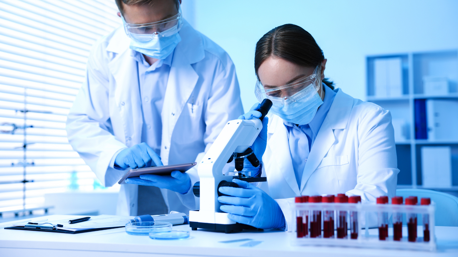 Xét nghiệm soi trực tiếp giúp phát hiện nhanh sự hiện diện của mầm bệnh