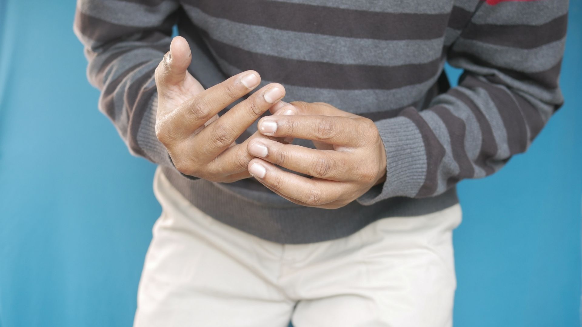 Bệnh xơ cứng bì có thể biểu hiện tại nhiều cơ quan, nhưng thường gặp nhất ở ngón tay