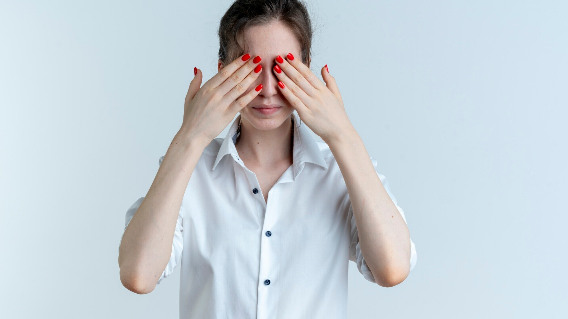 Xuất huyết mắt có nguy hiểm không? Dấu hiệu nhận biết và cách xử lý an toàn 3