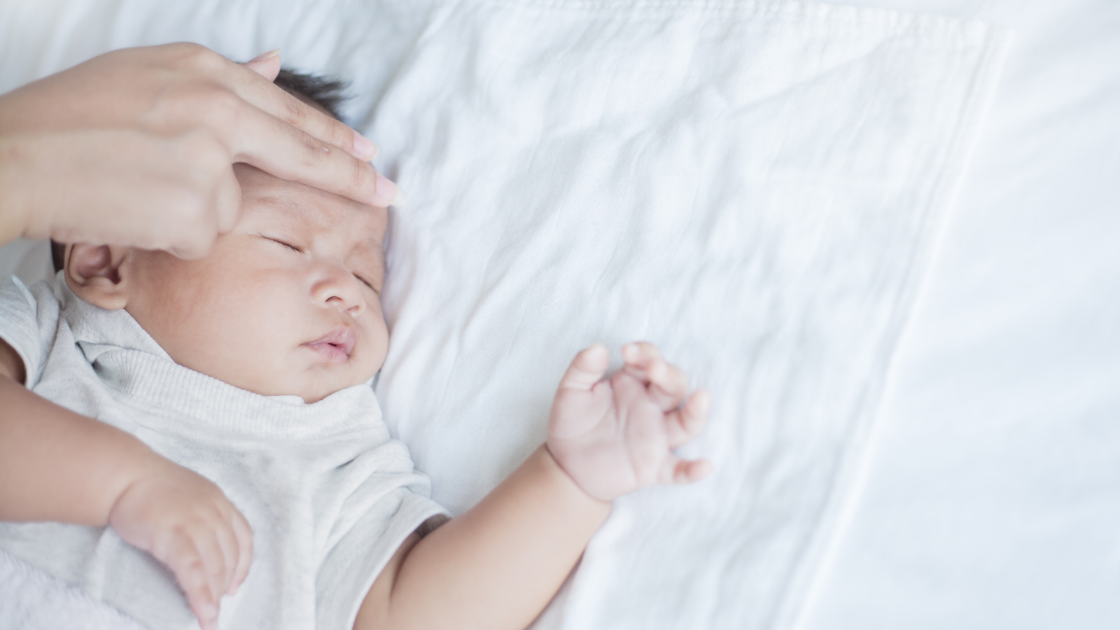 Biểu hiện lâm sàng của trẻ bị xuất huyết não